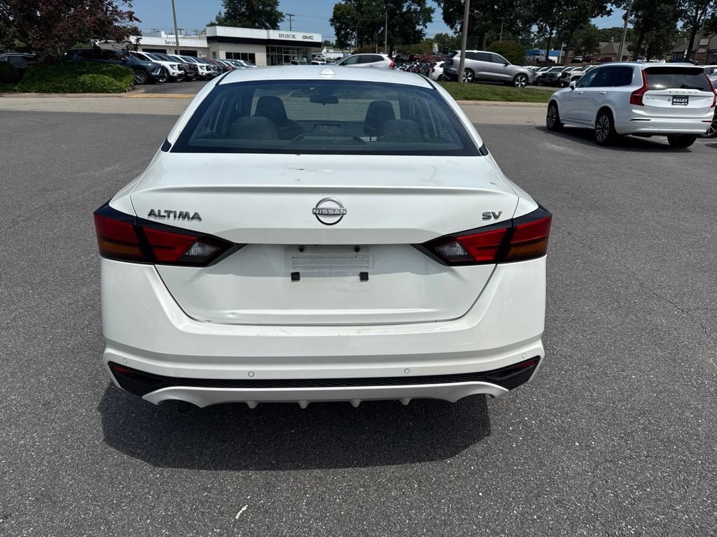 Used 2023 Nissan Altima 2.5 SV FWD image 4