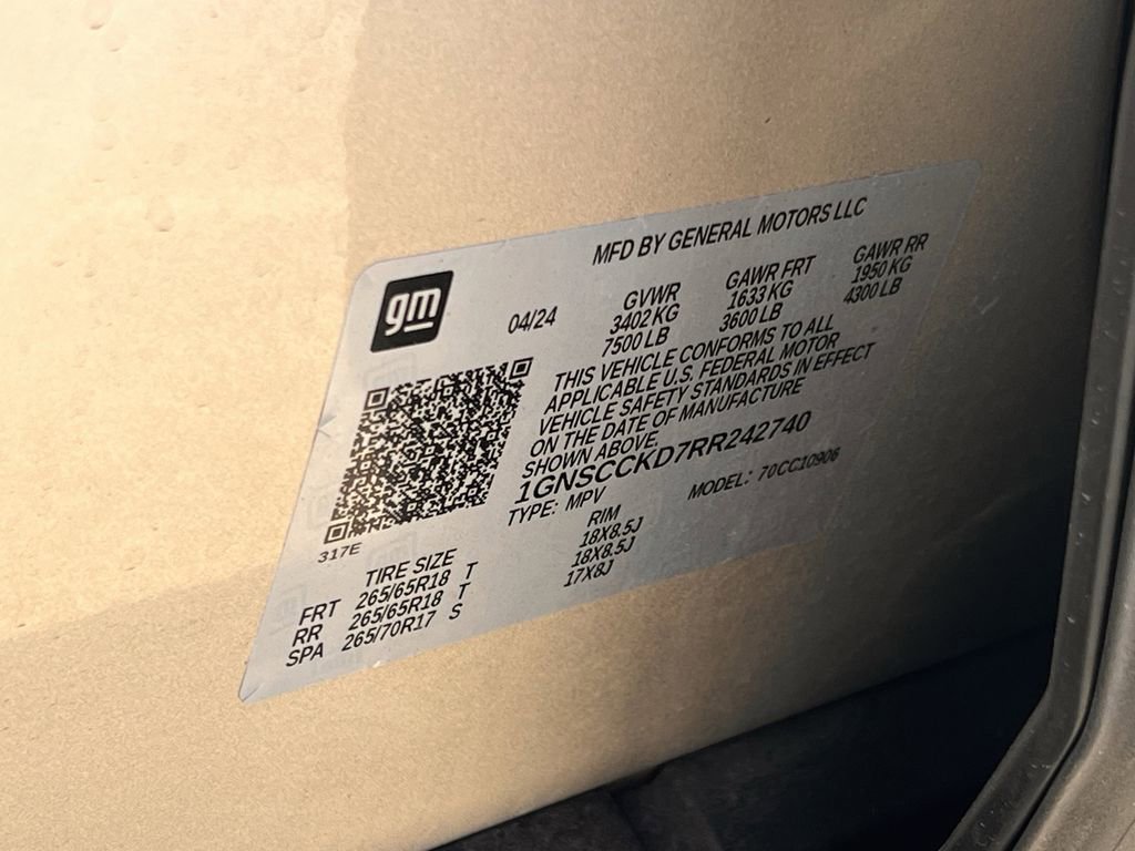 Used 2024 Chevrolet Suburban LT image 34