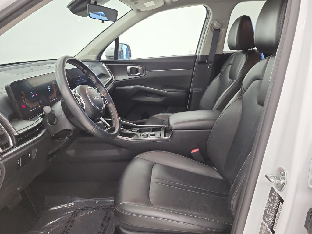 Used 2024 Kia Sorento S FWD image 12