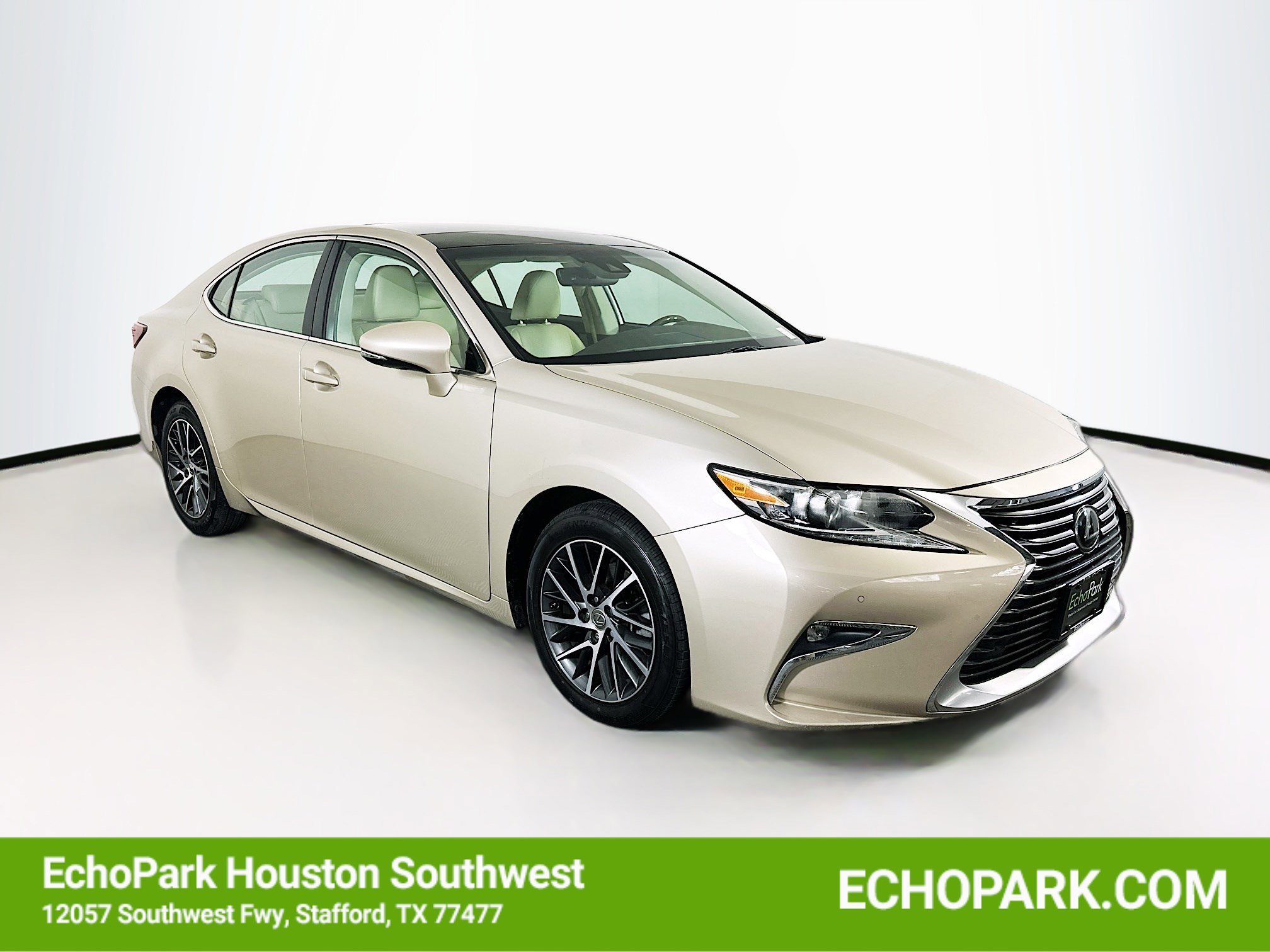 Used 2016 Lexus ES 350 w/ Navigation System Package image 1