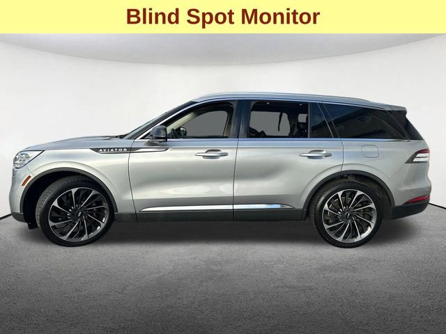 Used 2020 Lincoln Aviator Reserve w/ Equipment Group 202A image 6