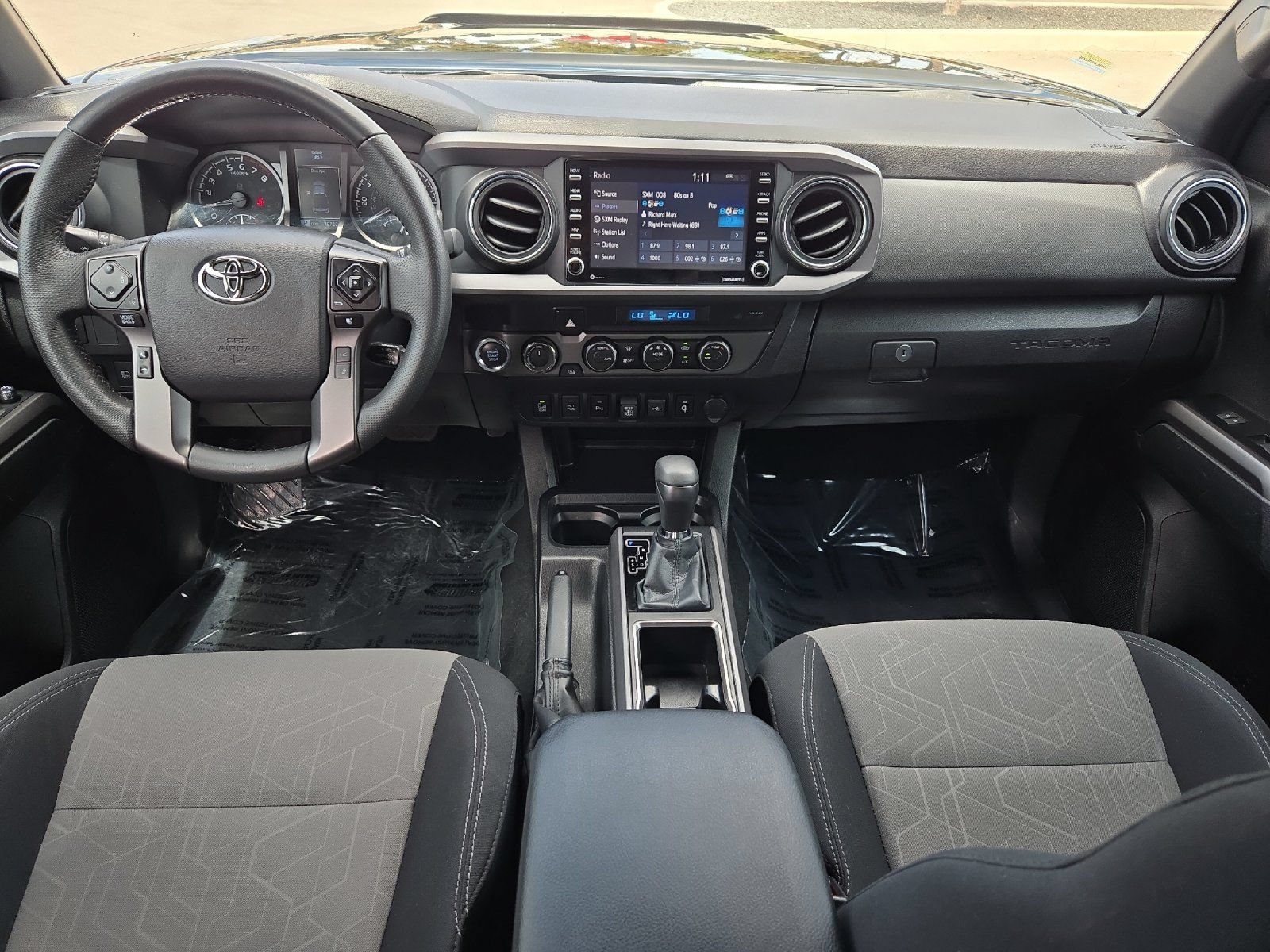 Used 2023 Toyota Tacoma TRD Off-Road w/ Technology Package AWD/4WD image 12