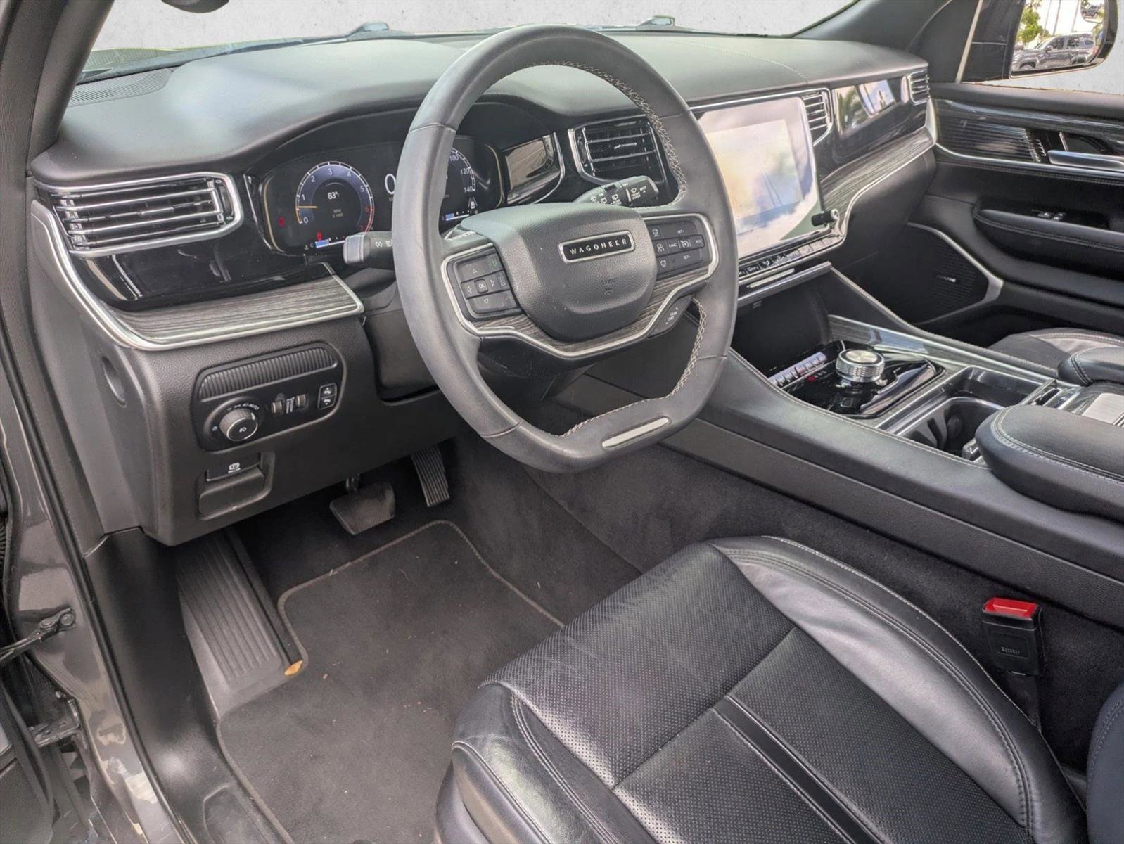 Used 2022 Jeep Wagoneer Series II RWD image 9