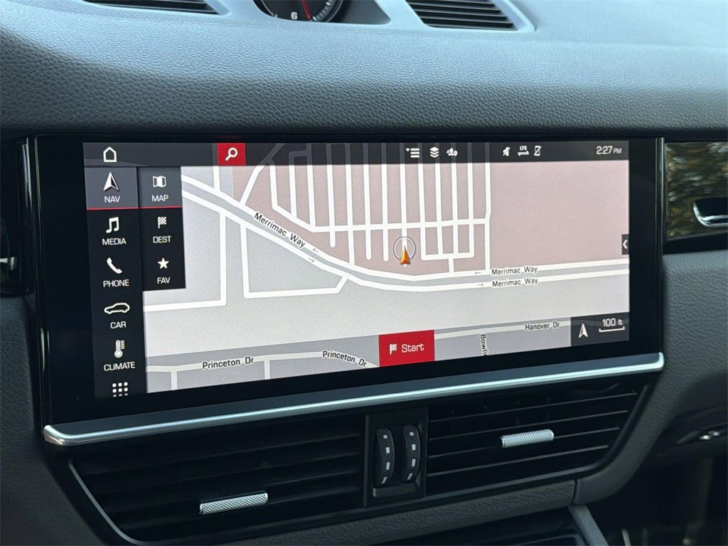 Used 2020 Porsche Cayenne image 11