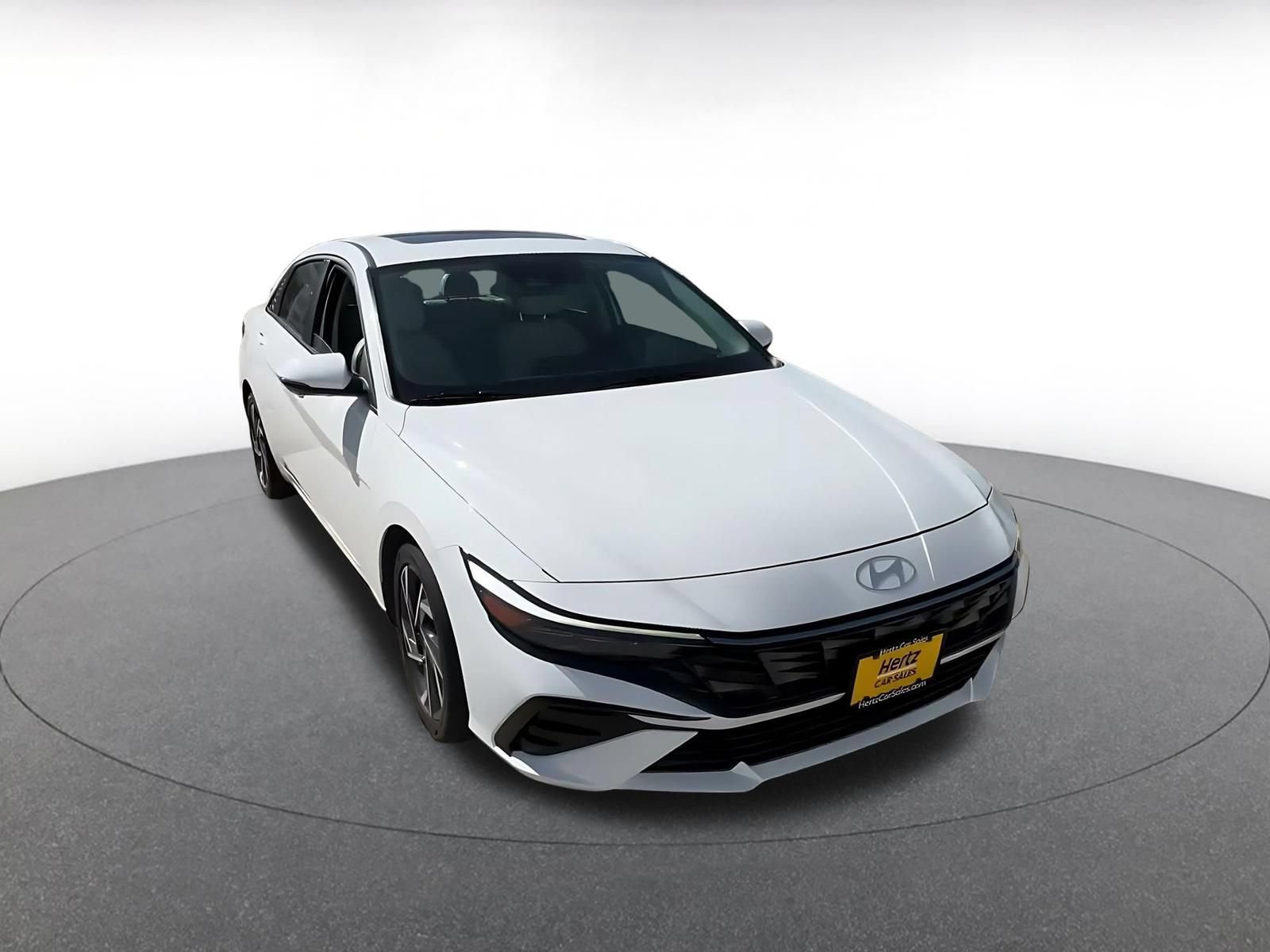 Used 2025 Hyundai Elantra Limited FWD image 3