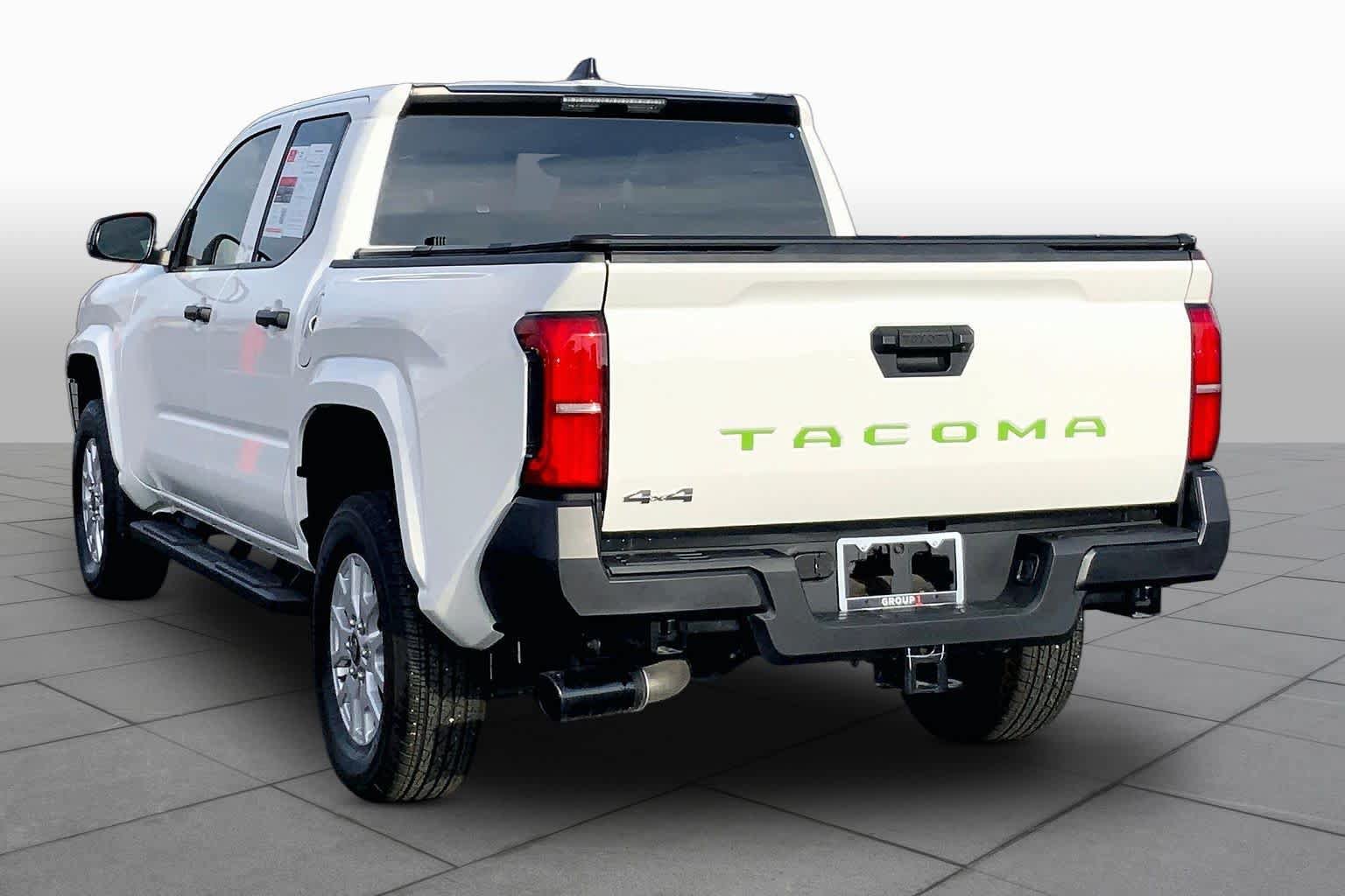Used 2025 Toyota Tacoma SR AWD/4WD image 12
