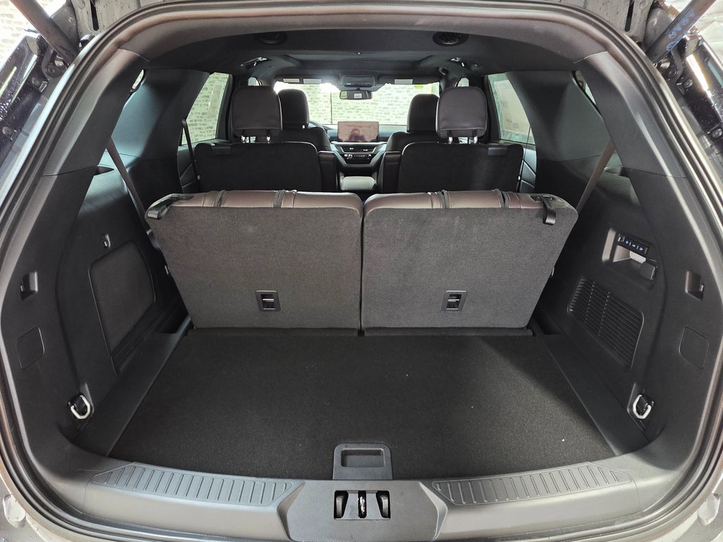 New 2026 Ford Explorer Platinum image 15