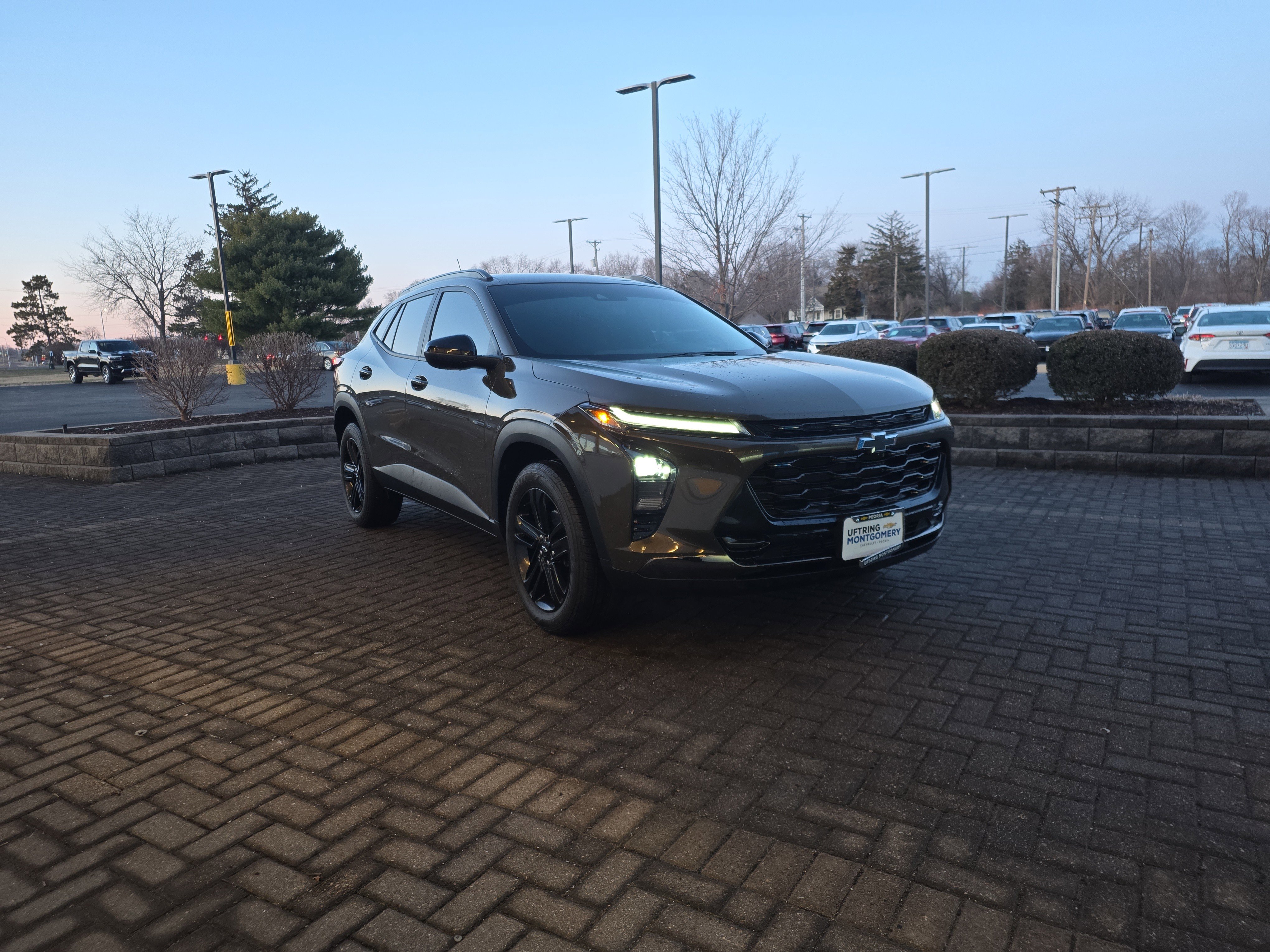 Used 2024 Chevrolet Trax ACTIV w/ Driver Confidence Package image 7