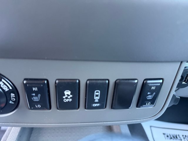 Used 2021 Nissan Frontier SV w/ Midnight Edition Floor Mats AWD/4WD image 24