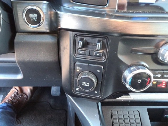 Used 2023 Ford F350 Lariat w/ Chrome Package image 25