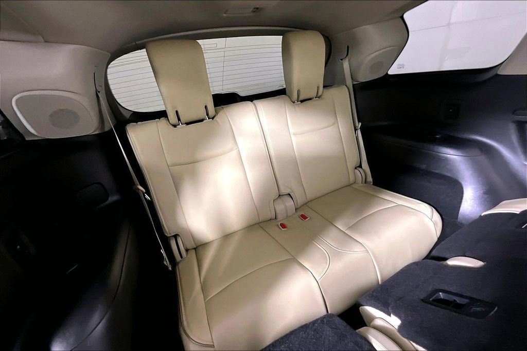 Used 2018 INFINITI QX60 Luxe w/ Deluxe Technology Package image 28