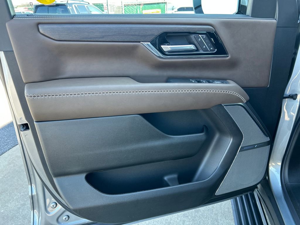 New 2026 GMC Yukon XL Denali Ultimate image 13