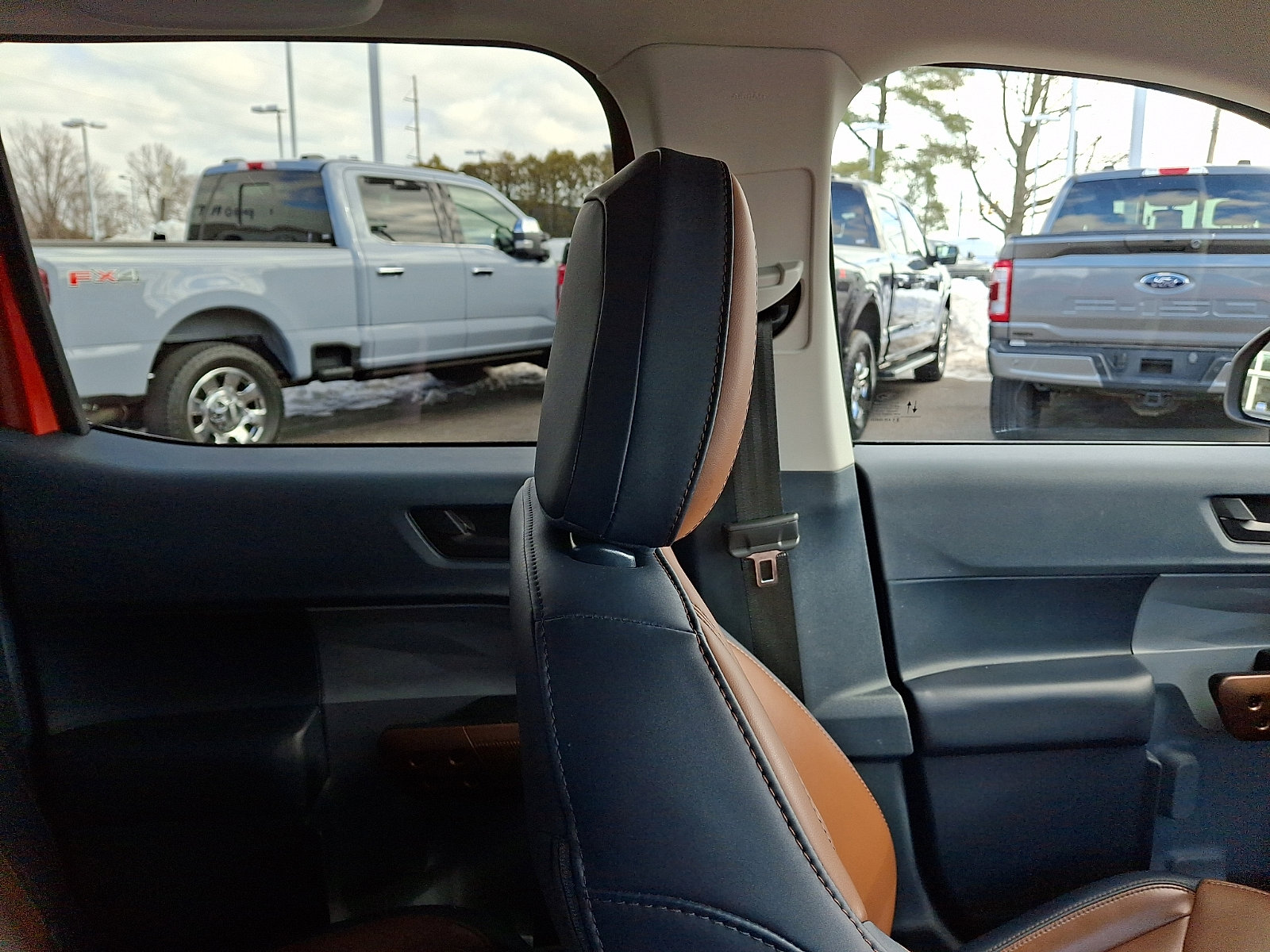 Certified 2024 Ford Maverick Lariat image 13