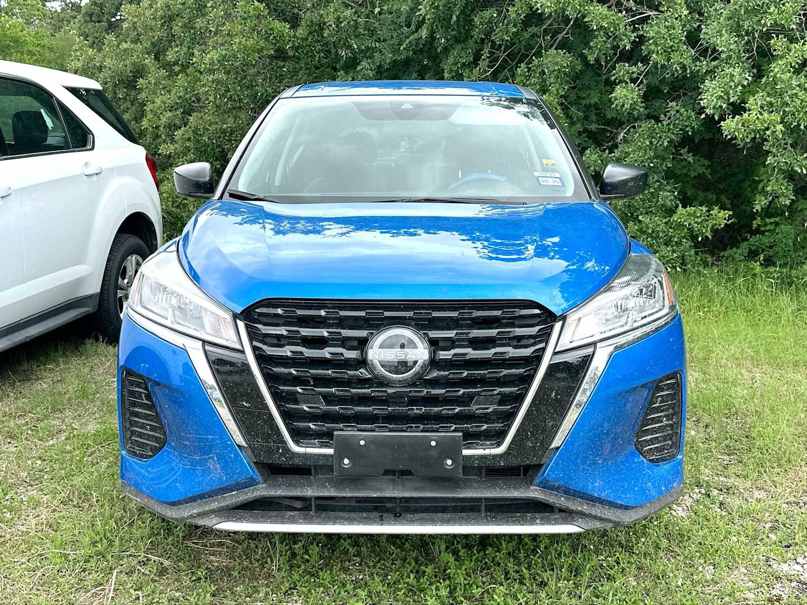 Used 2024 Nissan Kicks S FWD image 3