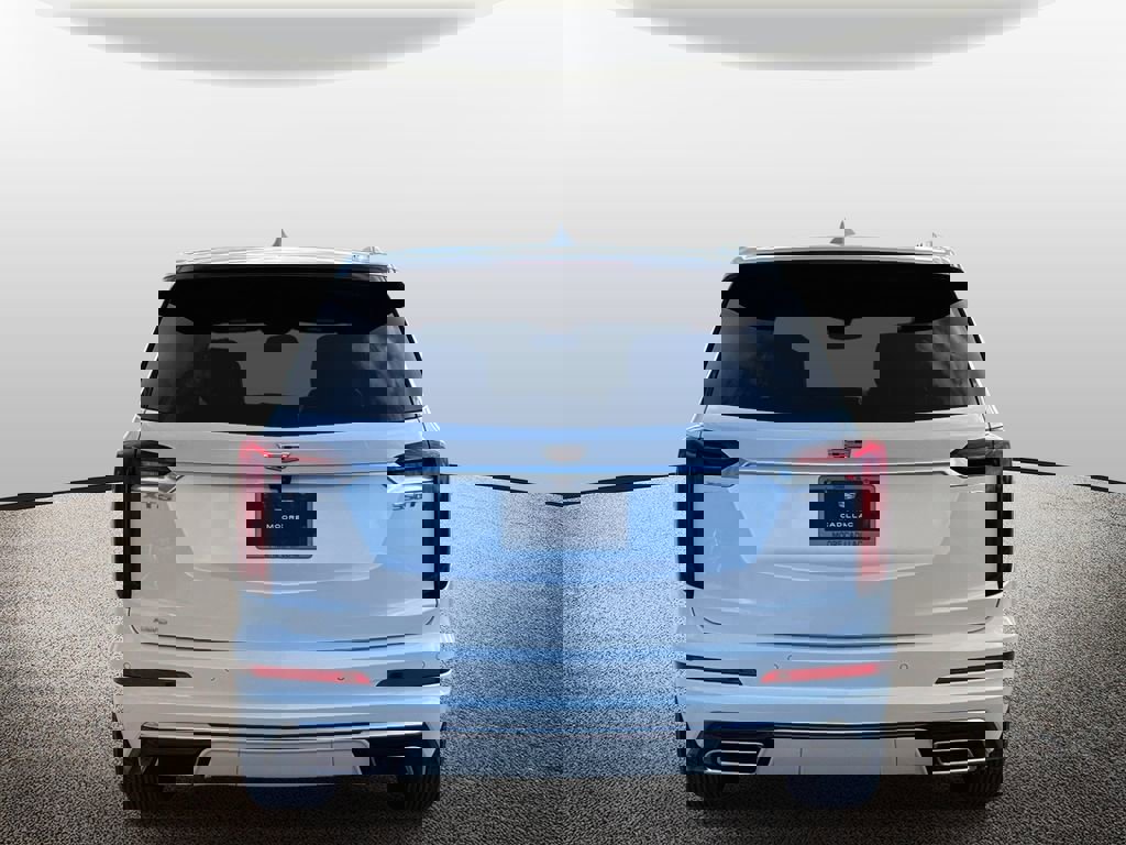 New 2025 Cadillac XT6 Luxury image 3