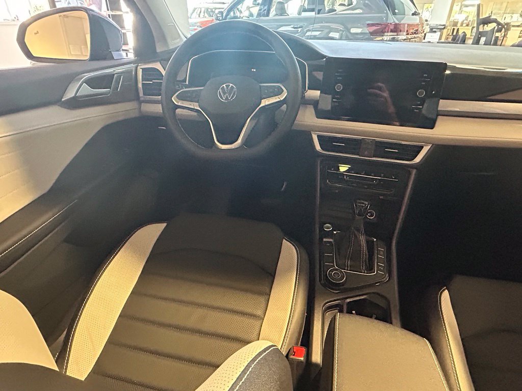 New 2026 Volkswagen Taos SEL AWD/4WD image 9