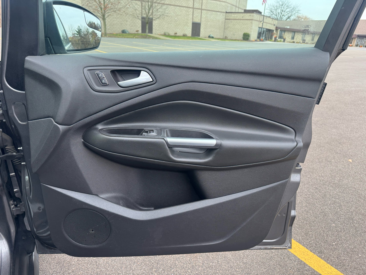 Used 2013 Ford C-MAX Energi SEL image 25