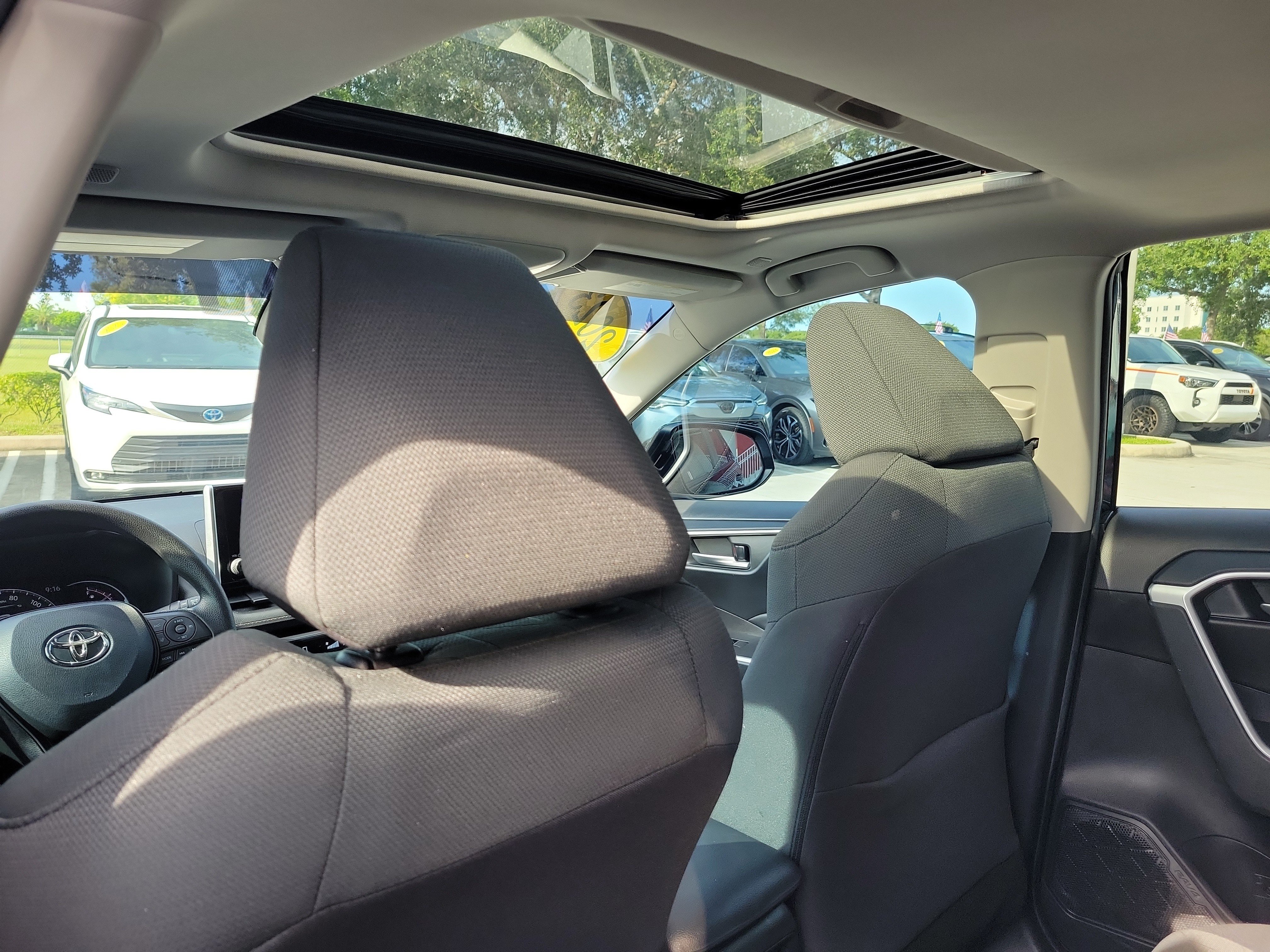 Certified 2023 Toyota RAV4 XLE w/ Convenience Package FWD image 16