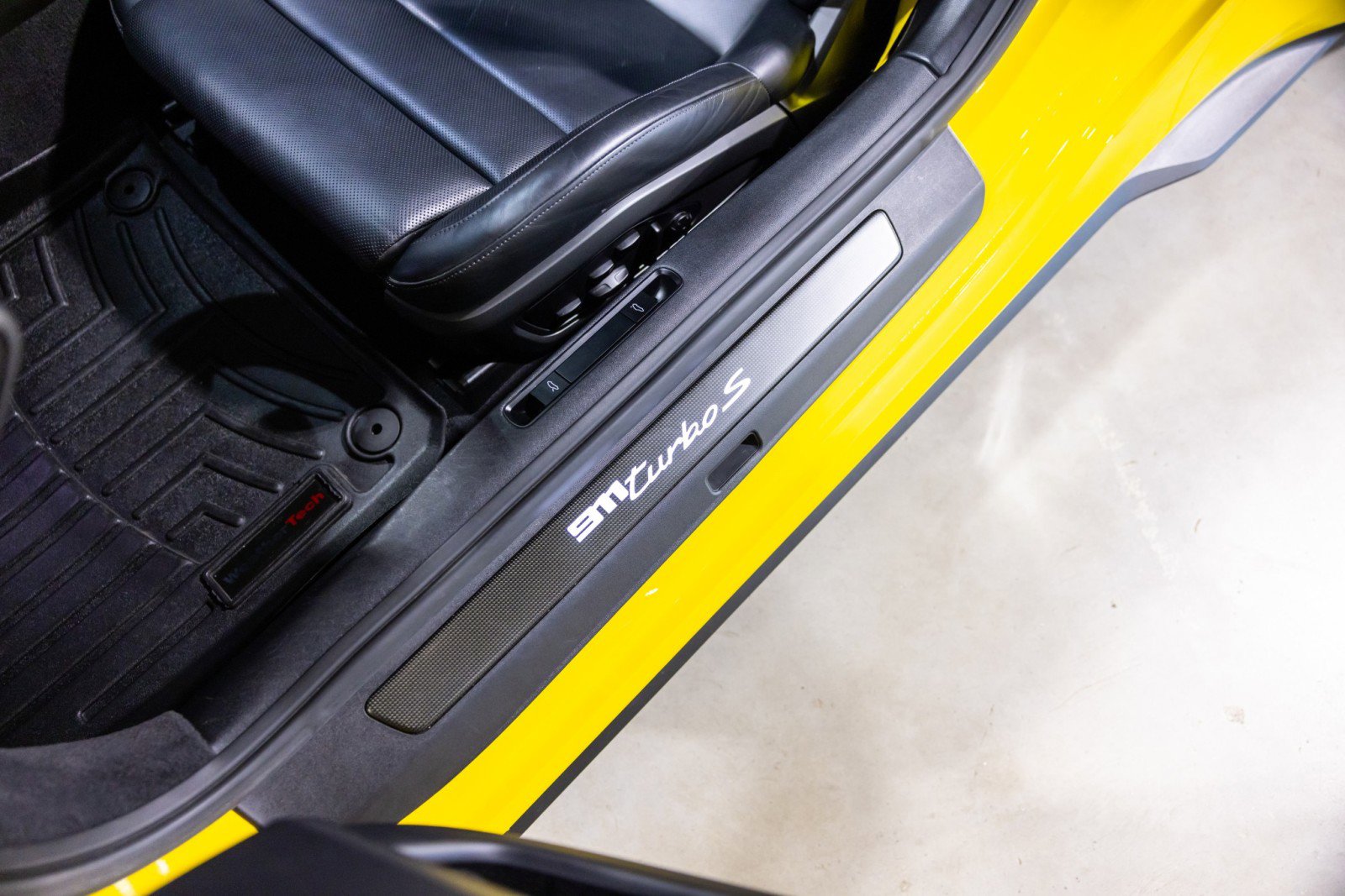 Used 2021 Porsche 911 Turbo S AWD/4WD image 38