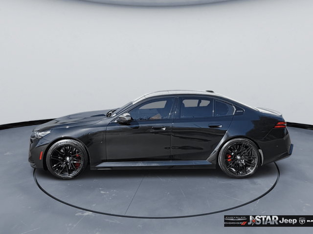 Used 2025 BMW M5 w/ Carbon Package AWD/4WD image 8