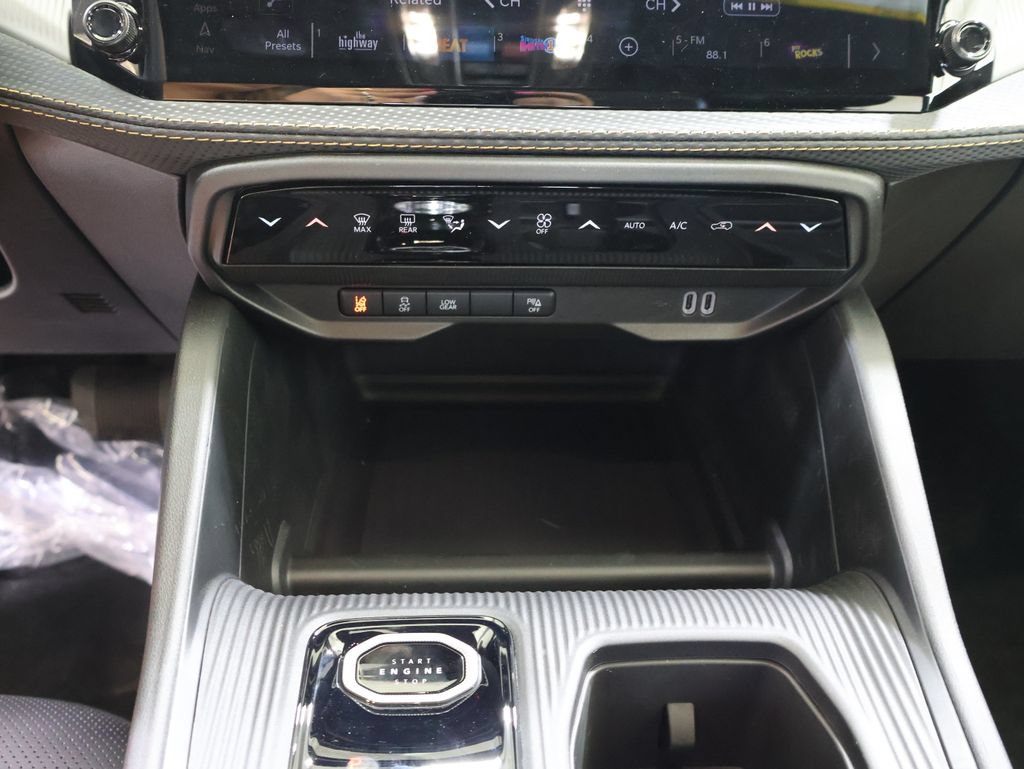 New 2026 Jeep Cherokee Overland AWD/4WD image 22