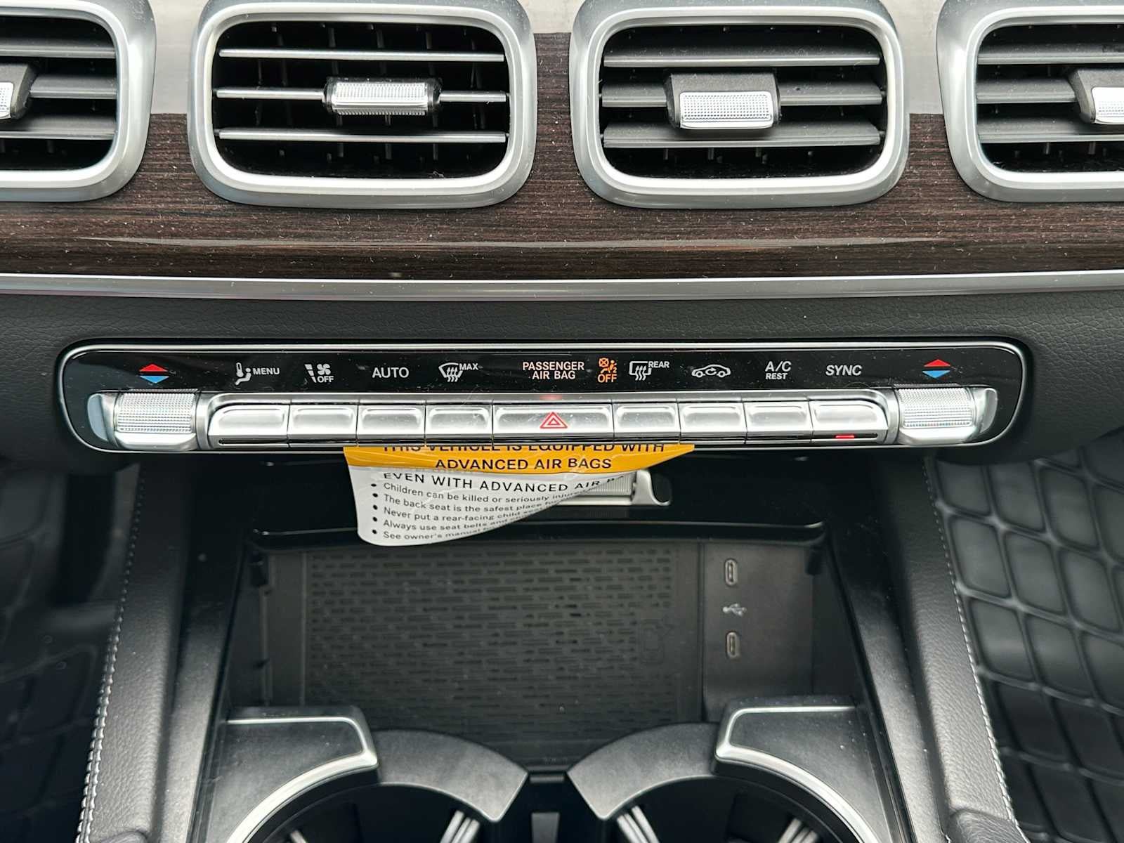 Used 2026 Mercedes-Benz GLS 450 4MATIC image 31