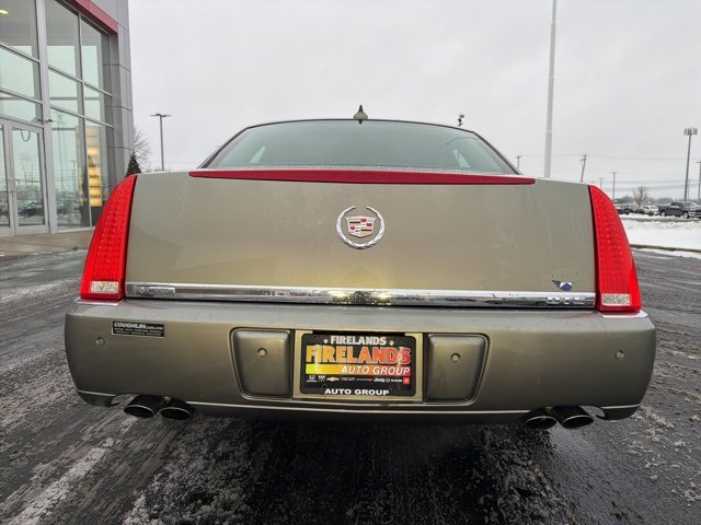 Used 2011 Cadillac DTS Luxury image 6