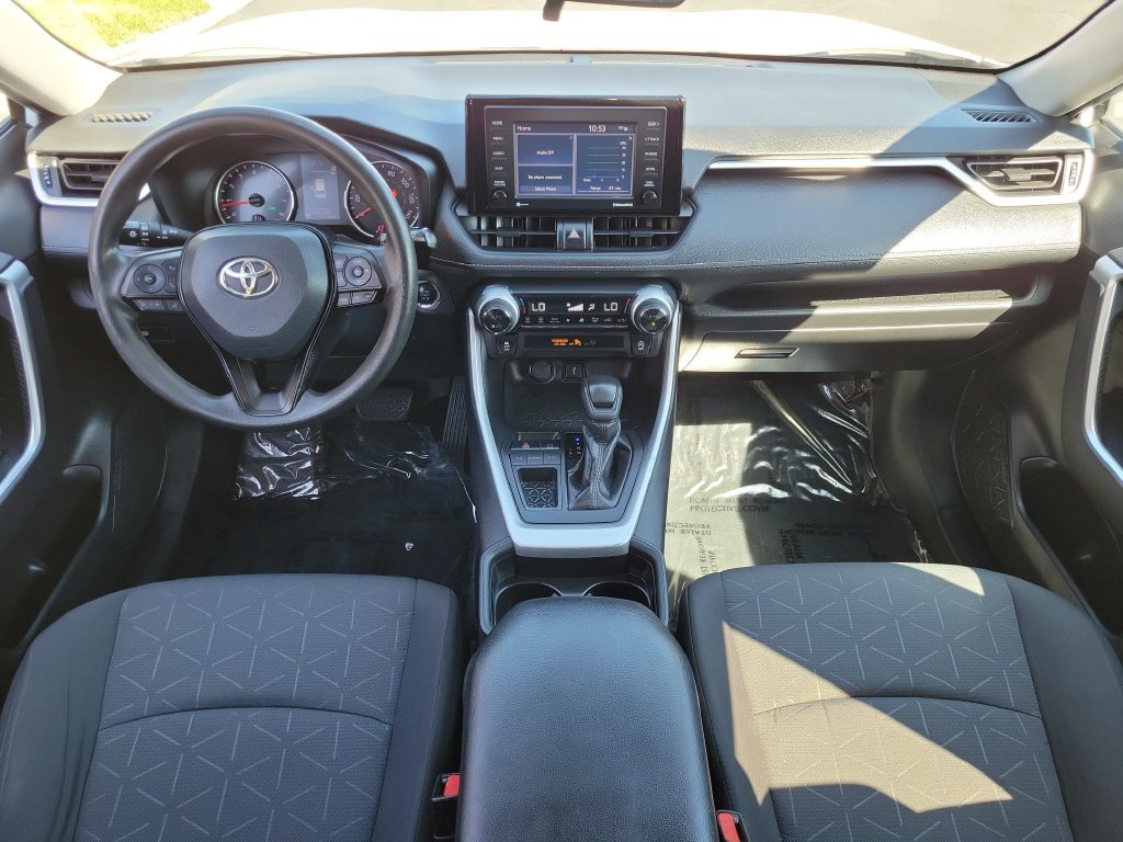 Used 2021 Toyota RAV4 XLE w/ Carpet Mat Package (TMS) FWD image 12