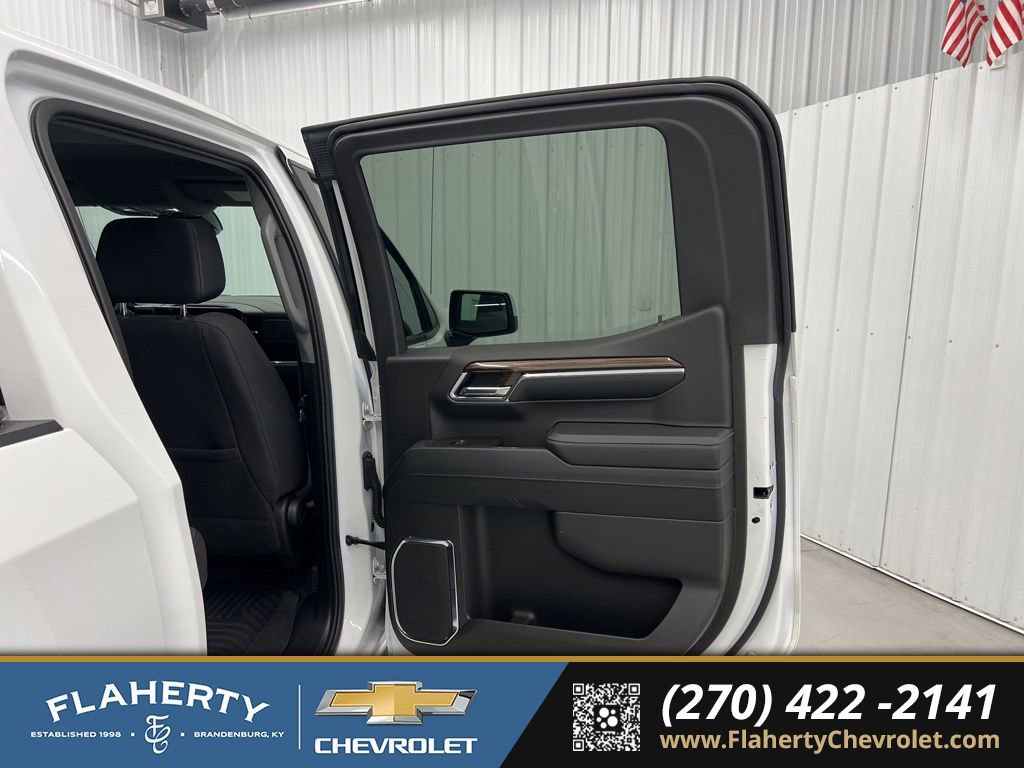 Used 2024 Chevrolet Silverado 1500 LT image 12