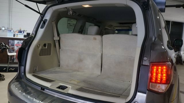Used 2016 INFINITI QX80 4WD w/ Driver's Assistance Package image 21