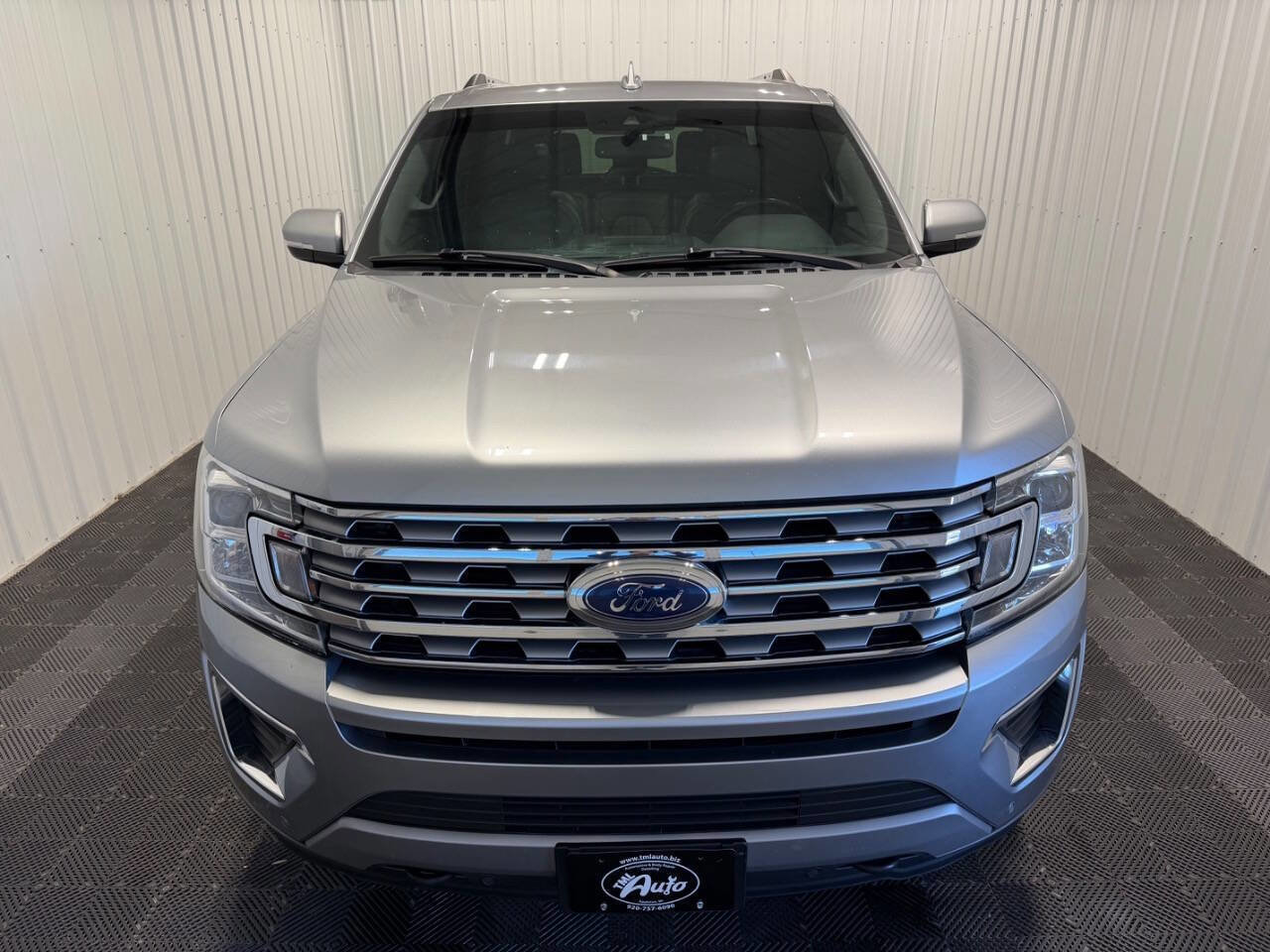 Used 2020 Ford Expedition Max Limited w/ Equipment Group 301A AWD/4WD image 2