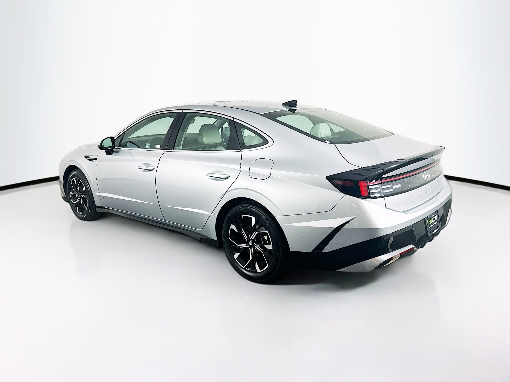 Used 2025 Hyundai Sonata SEL FWD image 5