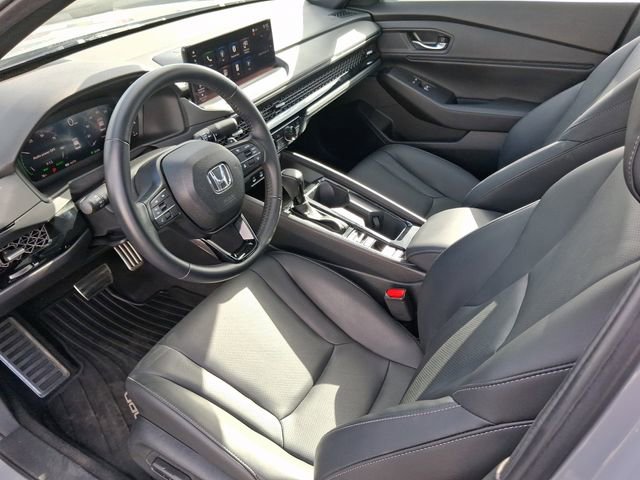 Used 2024 Honda Accord Sport image 11