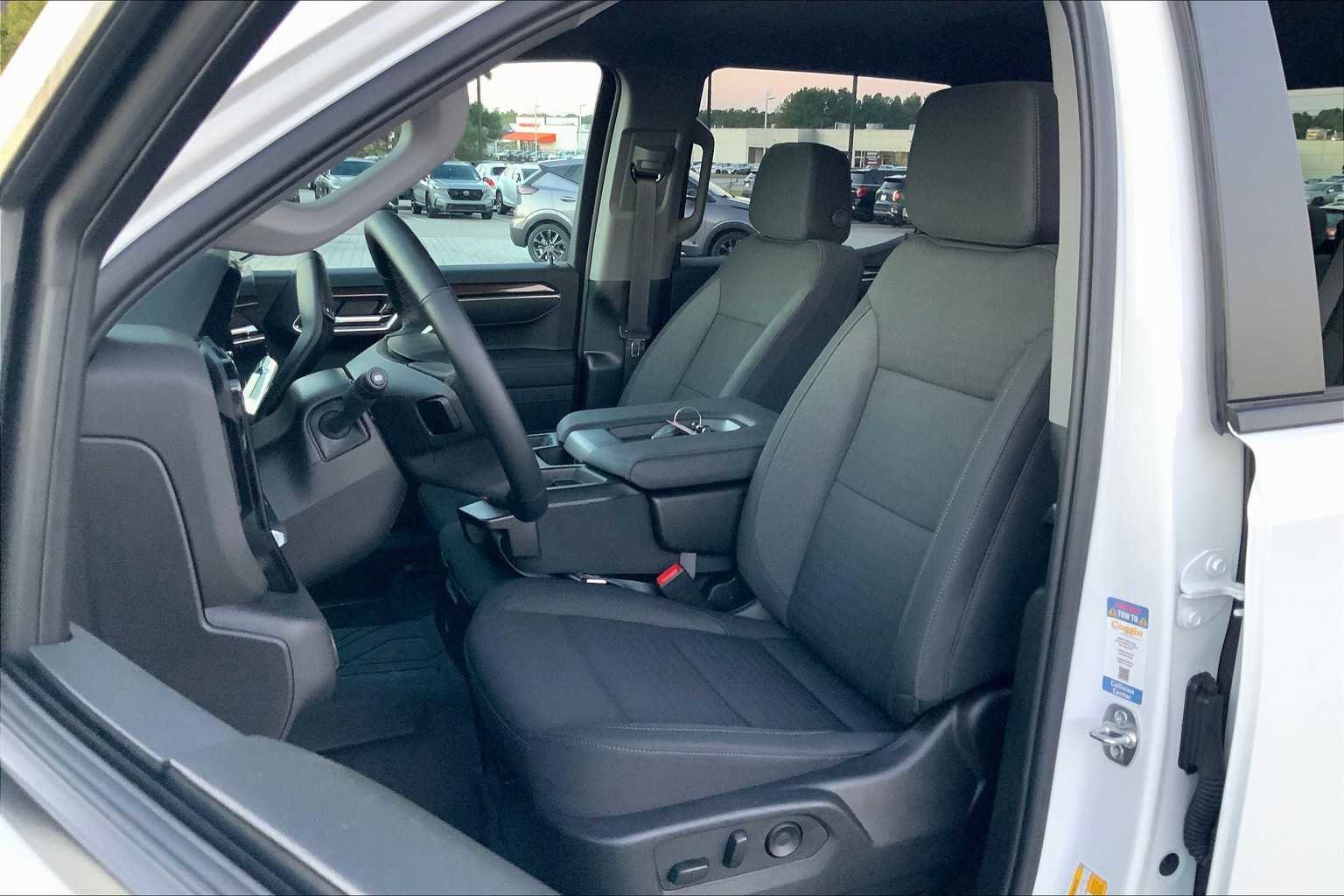 Used 2025 Chevrolet Silverado 1500 RST w/ Protection Package image 7