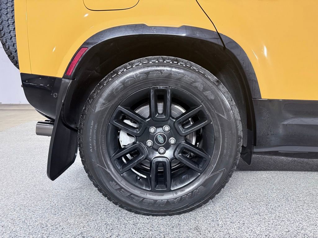 Used 2022 Land Rover Defender 110 X-Dynamic SE image 7