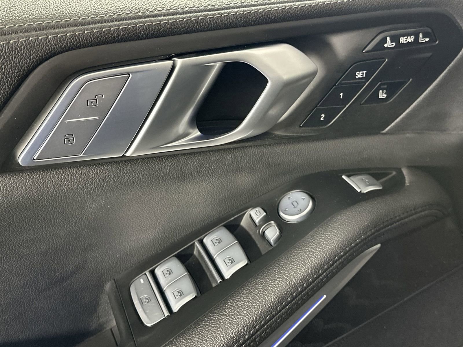 Used 2022 BMW X7 xDrive40i image 17