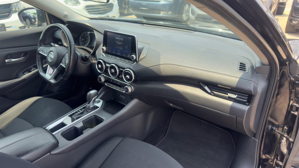 Used 2022 Nissan Sentra SV image 14