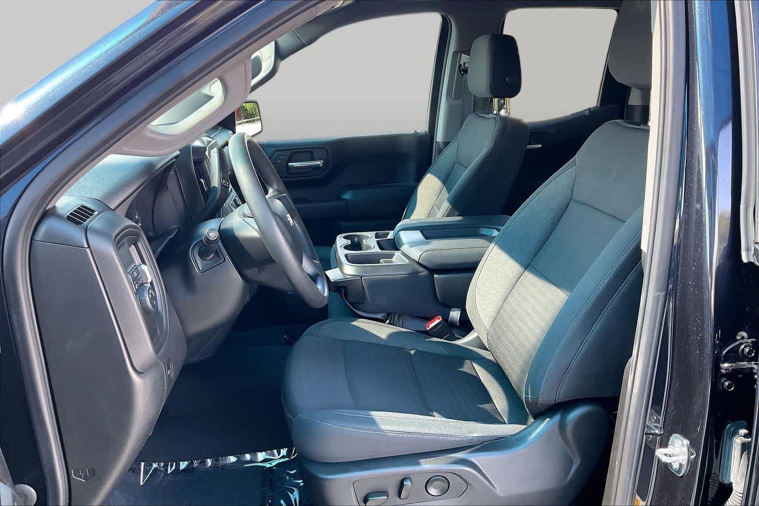 Used 2023 Chevrolet Silverado 1500 Custom RWD image 9