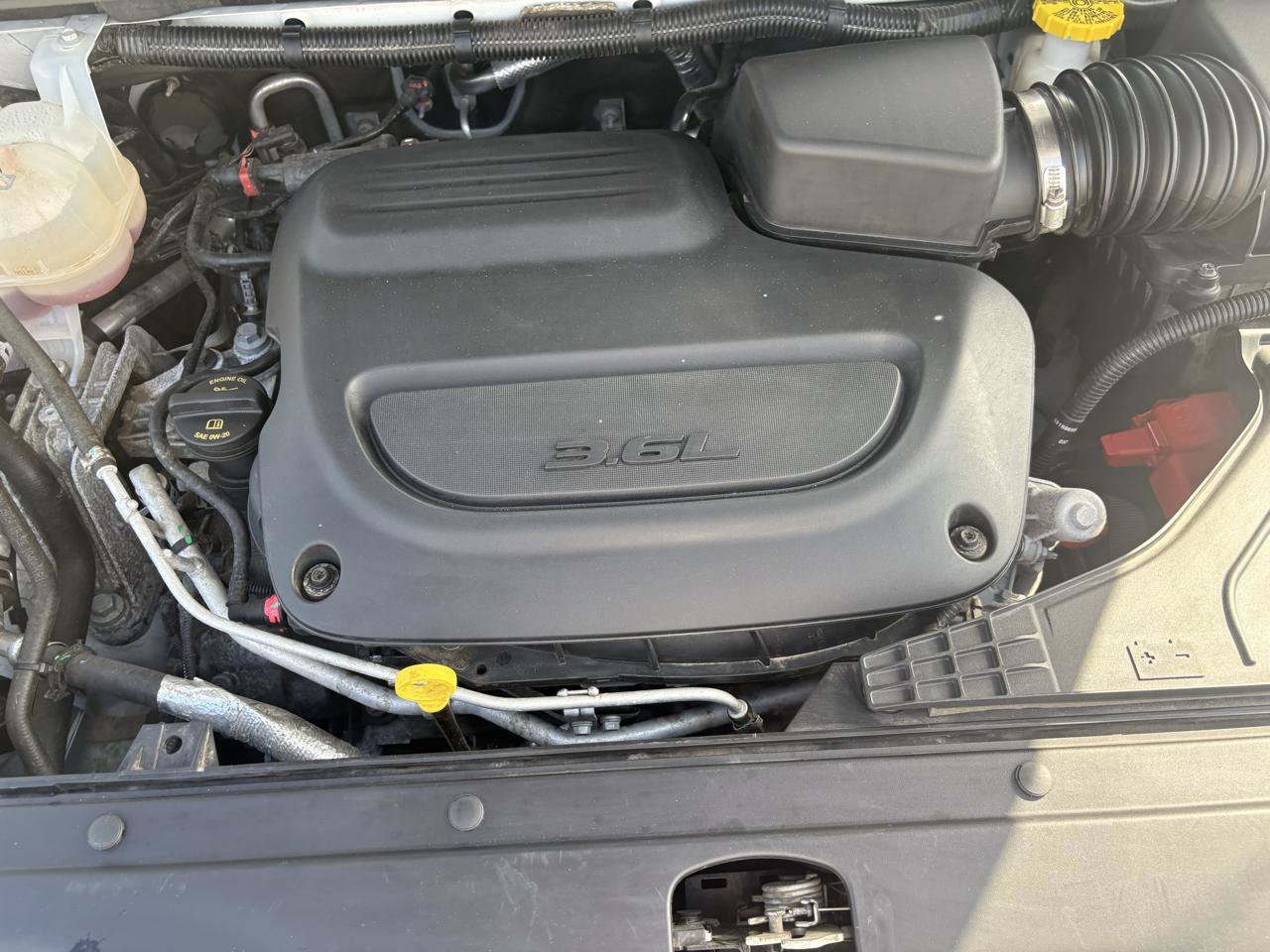 Used 2024 Chrysler Pacifica Limited FWD image 61