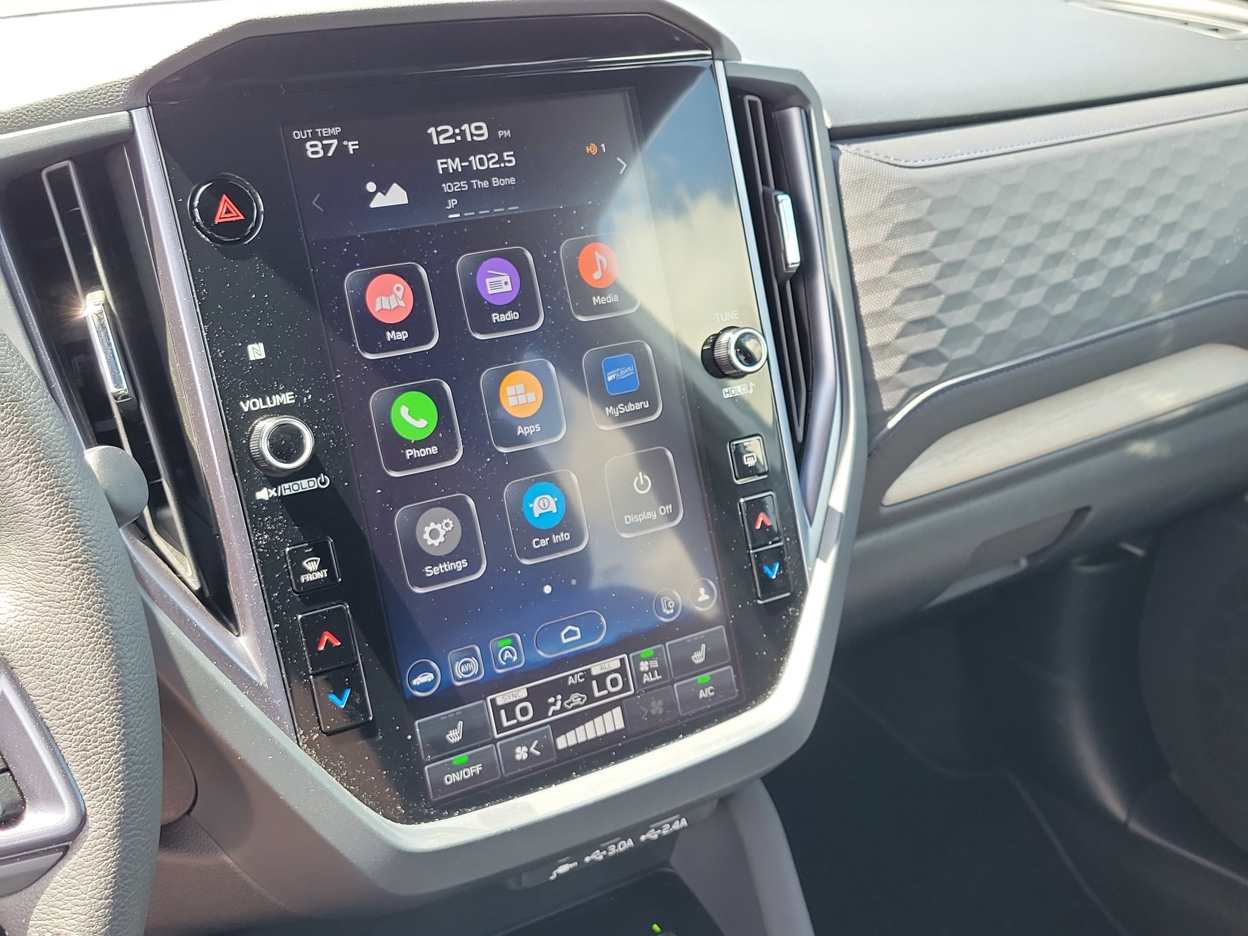 Certified 2025 Subaru Forester Limited image 29