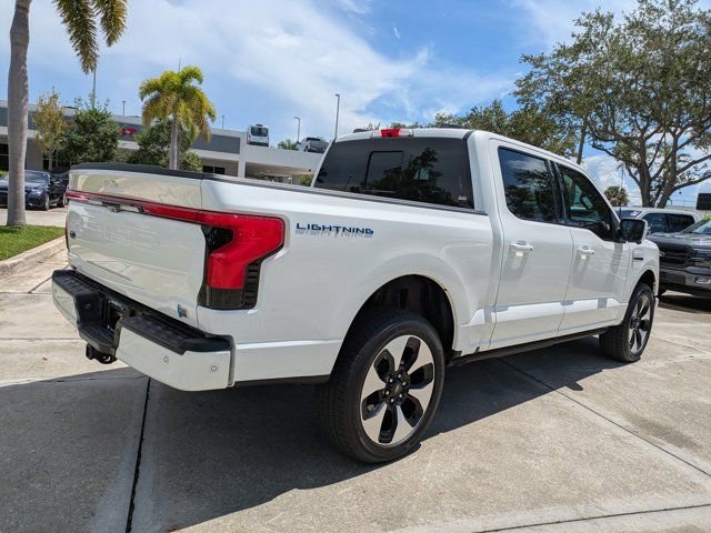 Used 2023 Ford F150 Lightning Platinum image 4