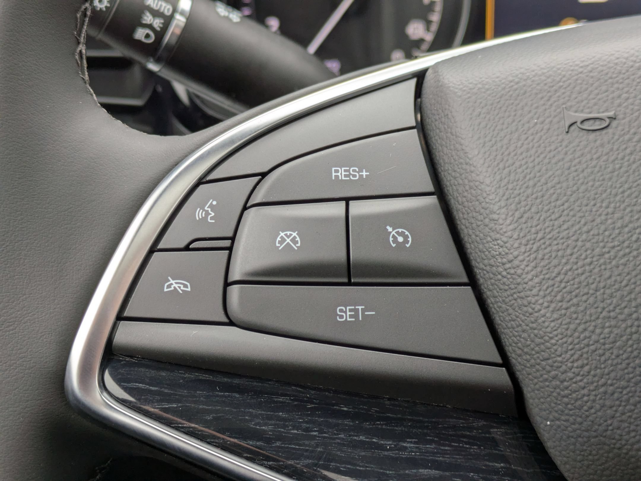 New 2026 Cadillac XT5 Premium Luxury w/ LPO, ONYX Package FWD image 17