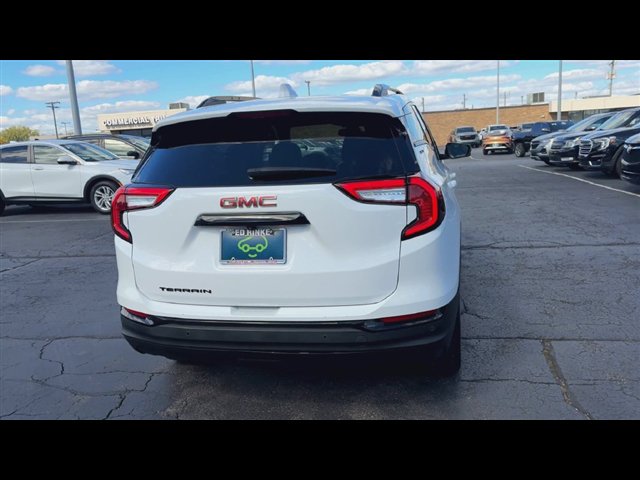 Certified 2023 GMC Terrain SLT w/ Elevation Edition FWD image 8