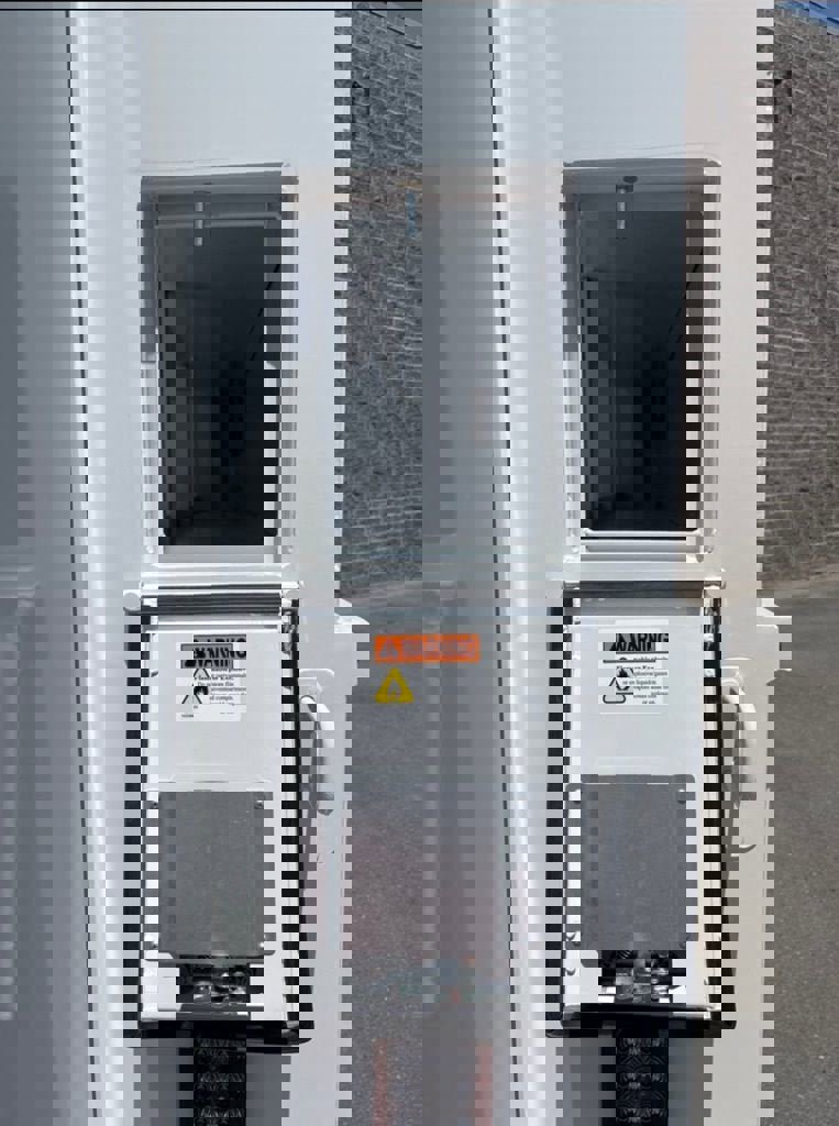 New 2025 Chevrolet Express 3500 w/ Power Convenience Package image 26