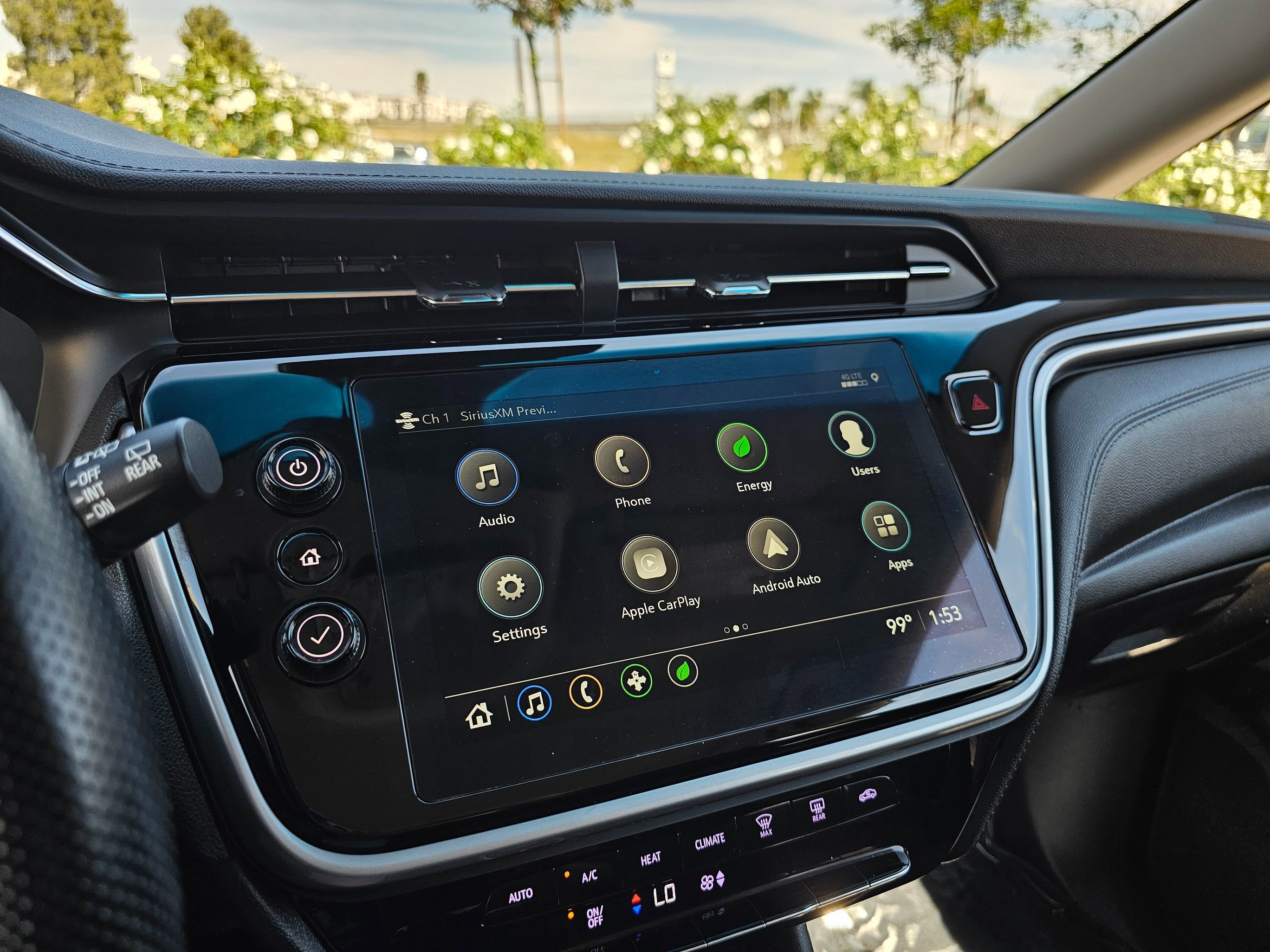Used 2023 Chevrolet Bolt LT image 30