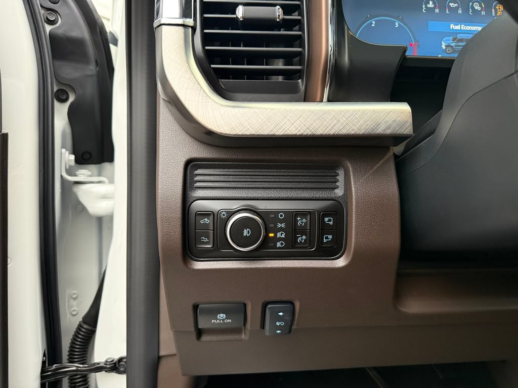 Used 2026 Ford F350 King Ranch w/ Chrome Package AWD/4WD image 28