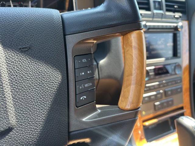 Used 2014 Lincoln Navigator 4WD w/ Equipment Group 101A image 25