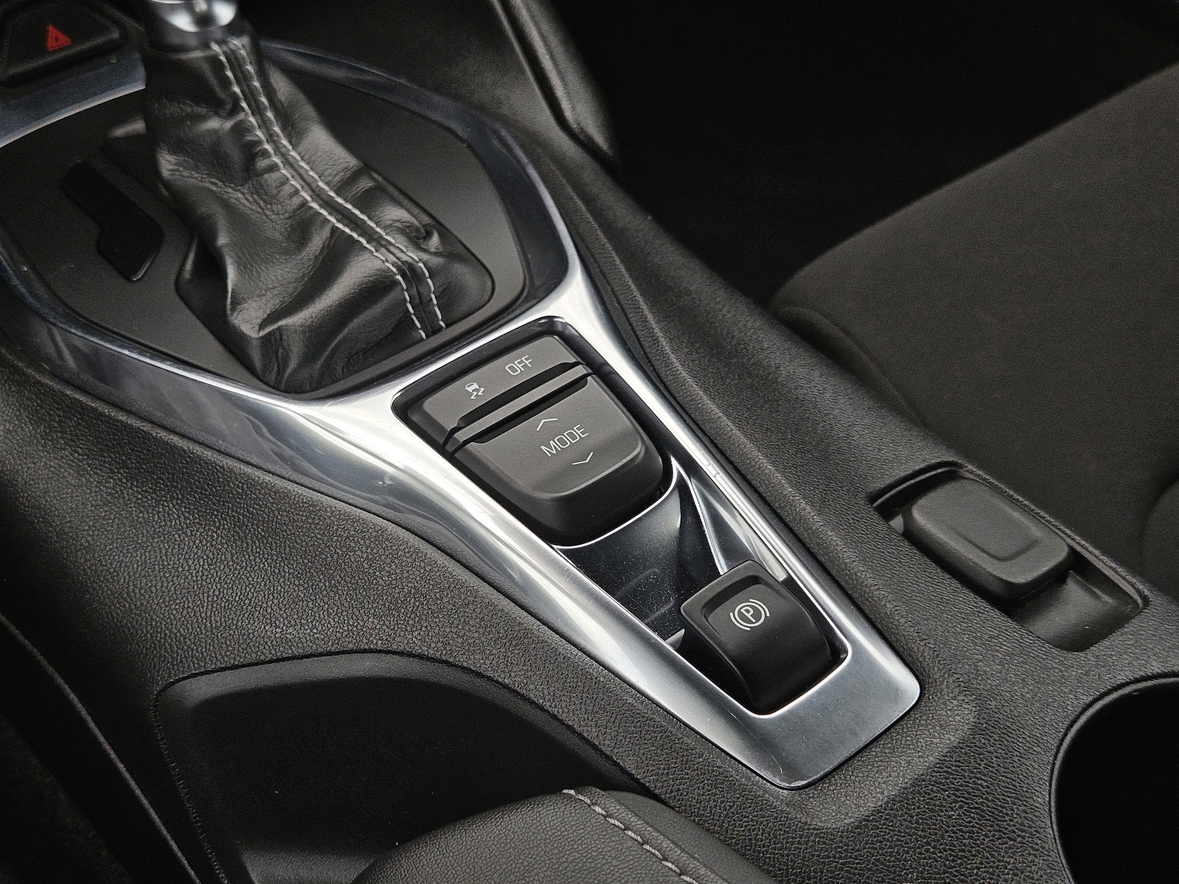 Used 2023 Chevrolet Camaro LT RWD image 20