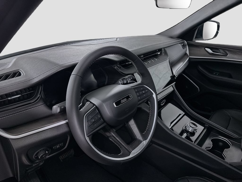New 2026 Jeep Grand Cherokee Limited AWD/4WD image 7