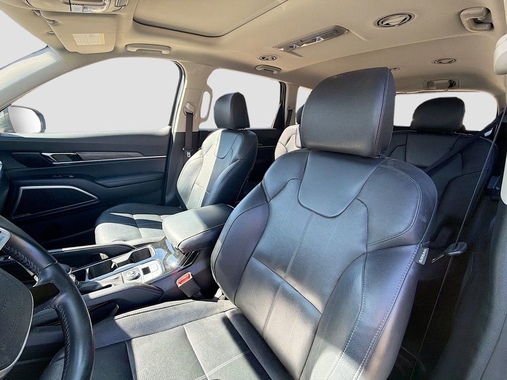 Used 2022 Kia Telluride EX w/ EX Premium Package FWD image 22